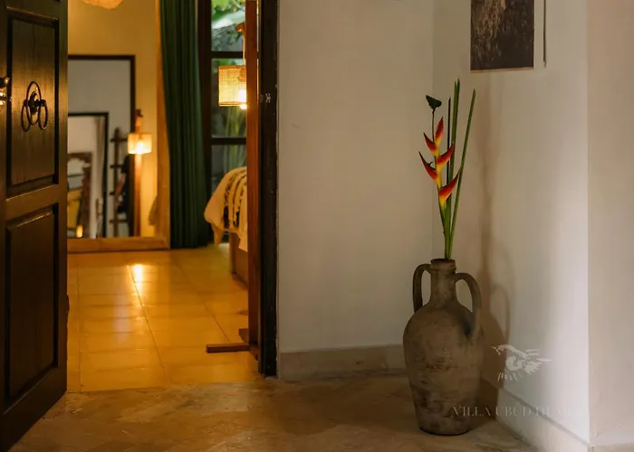 Heart - Walkable Private In Centre ウブド