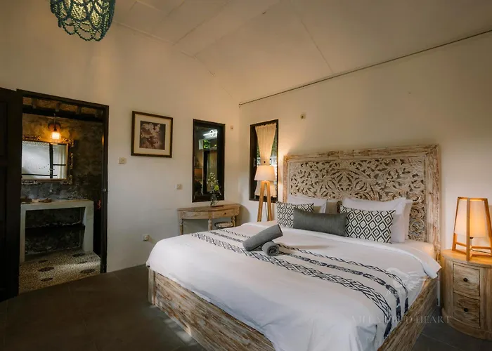 Heart - Walkable Private In Centre